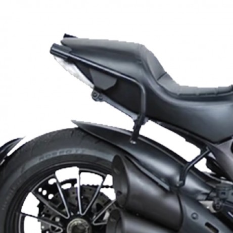 SHAD Fitting Kit (Spain) 3P System for Ducati DIAVEL D0DV14IF